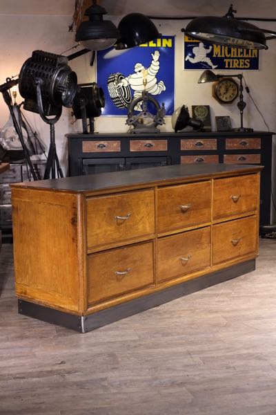 meuble de metier ancien en chene massif 